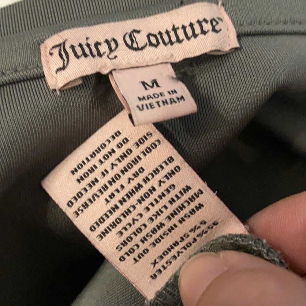 M - JUICY COUTURE - sequin I WOKE UP LIKE THIS grey / purple sweater - Picture 6 of 16